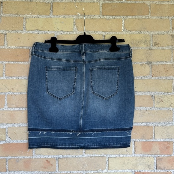 Liverpool Denim Skirt - Picture 3 of 3